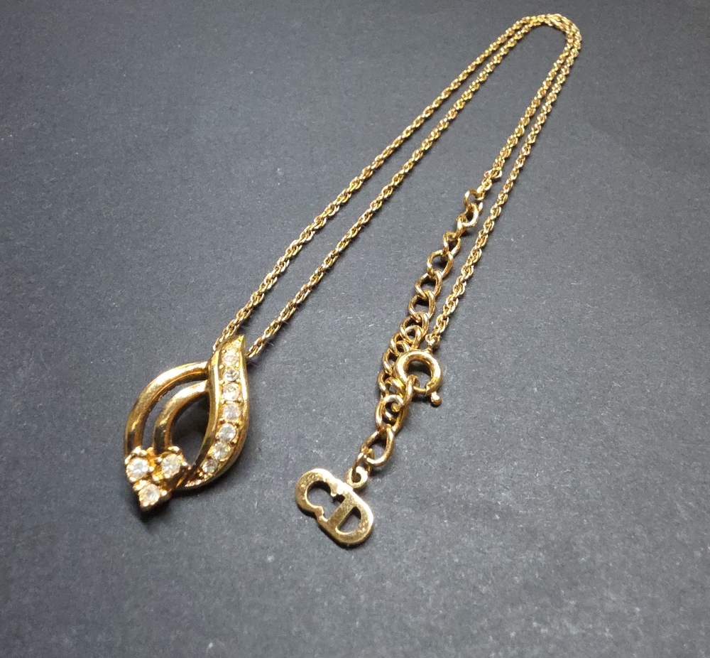 Christian Dior Gold Tone Crystal Teardrop Pendant Necklace